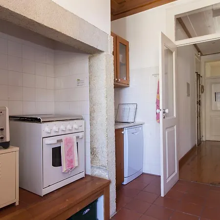 Atelier Do Castelo | Rentexperience * Lisbon