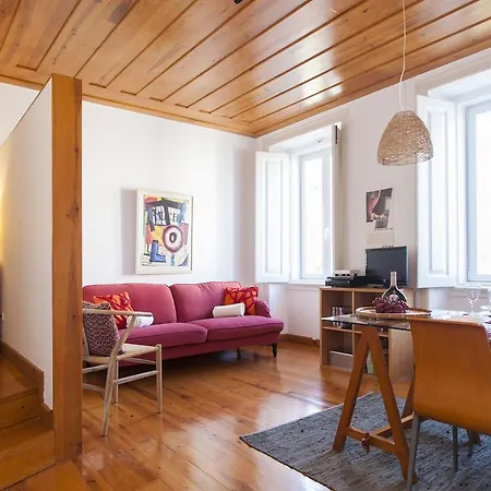 Atelier Do Castelo | Rentexperience * Lisbon